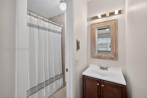 Adosado en venta en Pompano Beach, Florida, 2 dormitorios, 96.62 m2 № 2064236 - foto 21