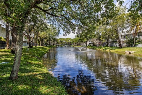 Adosado en Pompano Beach, Florida 2 dormitorios, 96.62 m2 № 2064236