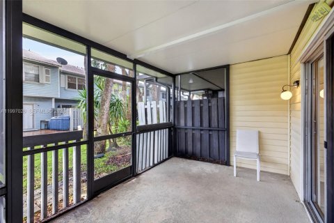Adosado en venta en Pompano Beach, Florida, 2 dormitorios, 96.62 m2 № 2064236 - foto 25