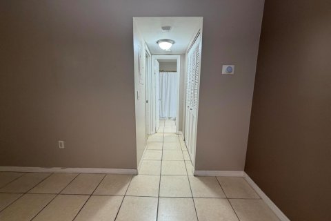 Copropriété à louer à St. Lucie, Floride: 1 chambre, 67.45 m2 № 2400854 - photo 6