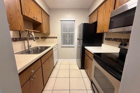 Copropriété à louer à St. Lucie, Floride: 1 chambre, 67.45 m2 № 2400854 - photo 5
