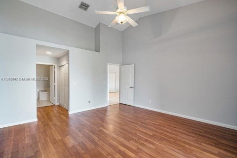 Купить таунхаус в Делрей-Бич, Флорида 2 спальни, 128.11м2, № 1974906 - фото 13