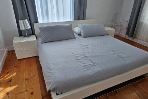 Condo in Miami Beach, Florida, 1 bedroom  № 2020837 - photo 19