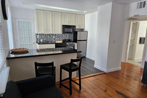 Condo in Miami Beach, Florida, 1 bedroom  № 2020837 - photo 5