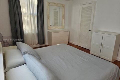 Condo in Miami Beach, Florida, 1 bedroom  № 2020837 - photo 23