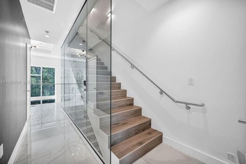 Copropriété à vendre à Miami, Floride: 2 chambres, 152.82 m2 № 2063999 - photo 19