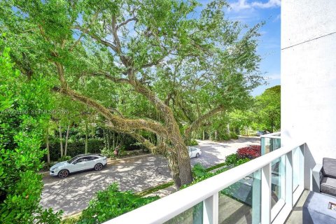 Copropriété à vendre à Miami, Floride: 2 chambres, 152.82 m2 № 2063999 - photo 7