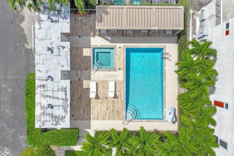 Copropriété à vendre à Miami, Floride: 2 chambres, 152.82 m2 № 2063999 - photo 21