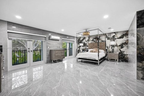 Купить виллу или дом в Пайнкрест, Флорида 5 спален, 382.66м2, № 1855204 - фото 26