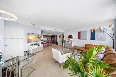 Copropriété à vendre à Miami, Floride: 3 chambres, 138.8 m2 № 1807852 - photo 26