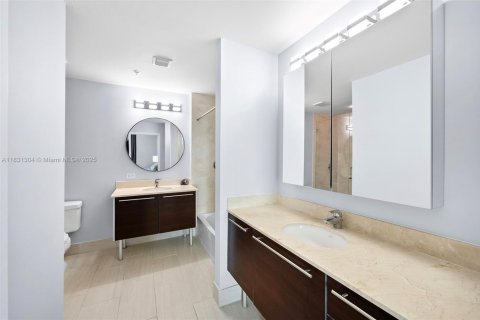 Copropriété à vendre à Miami, Floride: 3 chambres, 138.8 m2 № 1807852 - photo 22