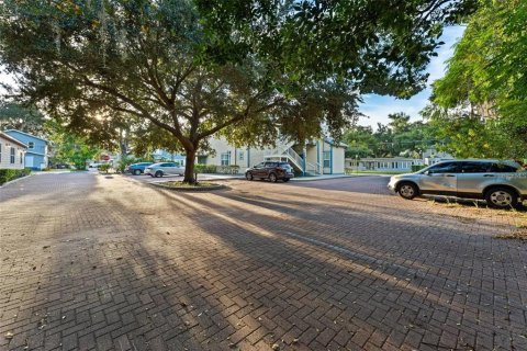 Appartement à louer à Kissimmee, Floride: 2 chambres, 95.04 m2 № 2385619 - photo 9