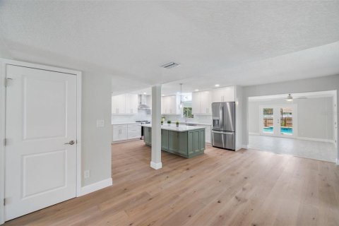 Villa ou maison à vendre à Dunedin, Floride: 5 chambres, 279.26 m2 № 1899835 - photo 16