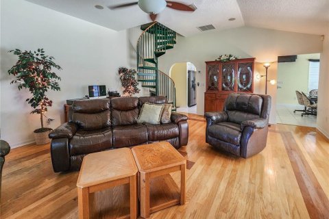 Villa ou maison à vendre à Ormond Beach, Floride: 6 chambres, 358.6 m2 № 2280459 - photo 11