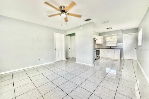Apartment in Riverview, Florida 2 bedrooms, 60.2 sq.m. № 2229859 - photo 4