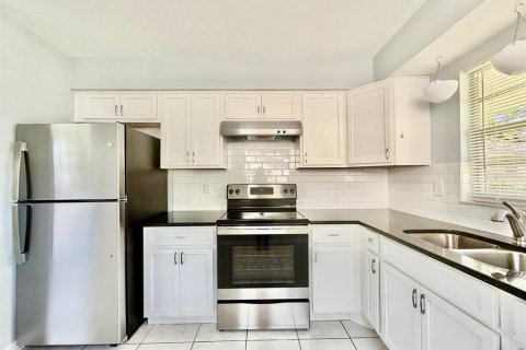 Apartment in Riverview, Florida 2 bedrooms, 60.2 sq.m. № 2229859 - photo 7