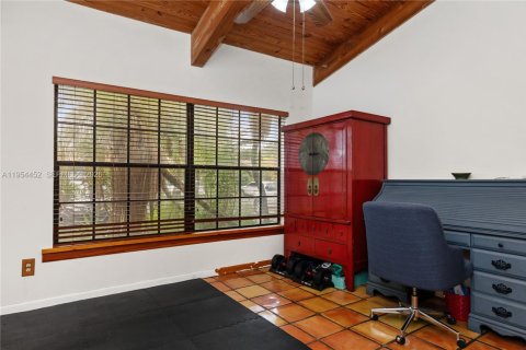 House in Miami, Florida 3 bedrooms, 113.53 sq.m. № 2010710 - photo 9