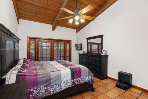 House in Miami, Florida 3 bedrooms, 113.53 sq.m. № 2010710 - photo 3