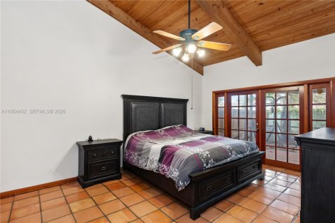 House in Miami, Florida 3 bedrooms, 113.53 sq.m. № 2010710 - photo 2