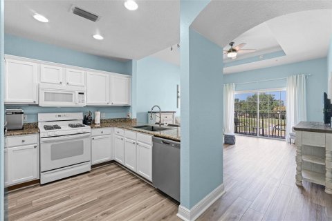 Condo in Four Corners, Florida, 1 bedroom  № 1620132 - photo 8