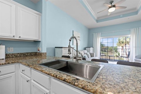 Condo in Four Corners, Florida, 1 bedroom  № 1620132 - photo 11