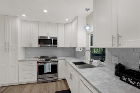 Casa en venta en Seminole, Florida, 3 dormitorios, 142.7 m2 № 2383633 - foto 12