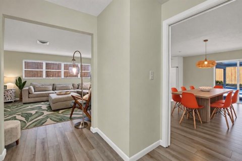 Casa en venta en Seminole, Florida, 3 dormitorios, 142.7 m2 № 2383633 - foto 18