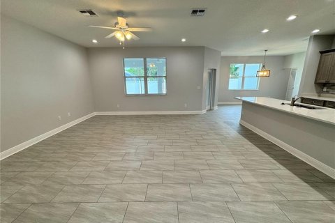 House in Dade City, Florida 4 bedrooms, 228.82 sq.m. № 1656938 - photo 24