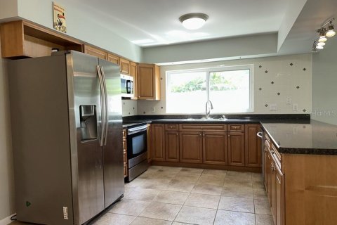 Casa en alquiler en Tampa, Florida, 3 dormitorios, 148.64 m2 № 1855426 - foto 4