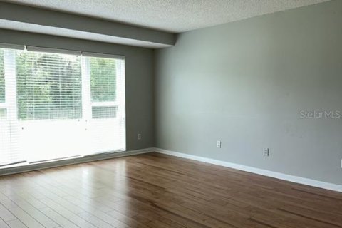 Casa en alquiler en Tampa, Florida, 3 dormitorios, 148.64 m2 № 1855426 - foto 10