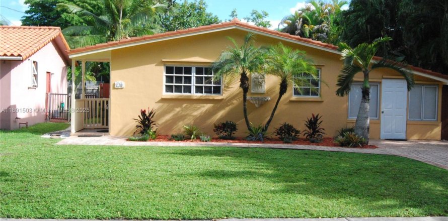 Дом в Майами-Спрингс, Флорида 3 спальни, 121.05м2 № 1943993