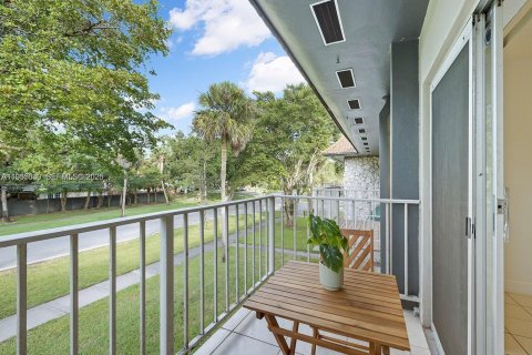 Снять в аренду кондоминиум в Майами-Лейкс, Флорида 1 спальня, 72м2, № 2047654 - фото 11