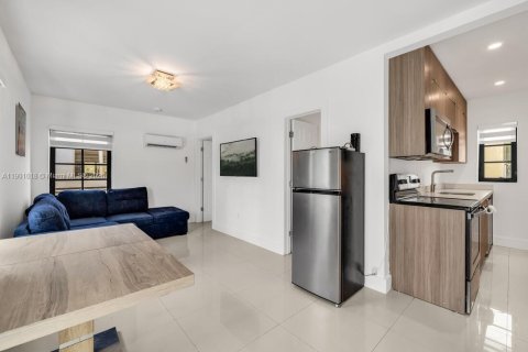 Immobilier commercial à vendre à Miami Beach, Floride: 282.42 m2 № 1952229 - photo 5