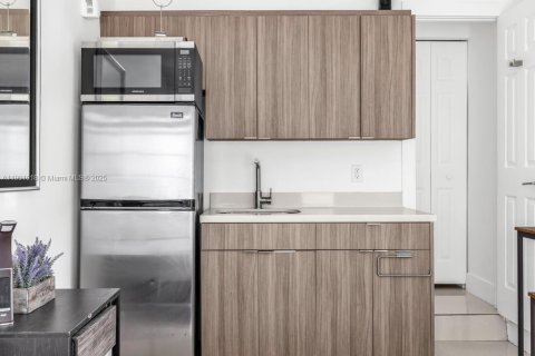 Immobilier commercial à vendre à Miami Beach, Floride: 282.42 m2 № 1952229 - photo 16