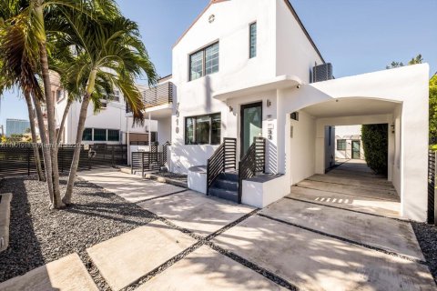 Immobilier commercial à vendre à Miami Beach, Floride: 282.42 m2 № 1952229 - photo 25