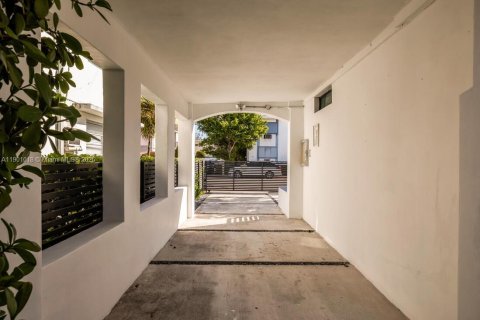 Immobilier commercial à vendre à Miami Beach, Floride: 282.42 m2 № 1952229 - photo 28