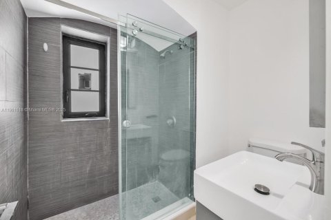 Immobilier commercial à vendre à Miami Beach, Floride: 282.42 m2 № 1952229 - photo 24