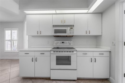 Villa ou maison à vendre à Osprey, Floride: 2 chambres, 263.56 m2 № 1392855 - photo 12