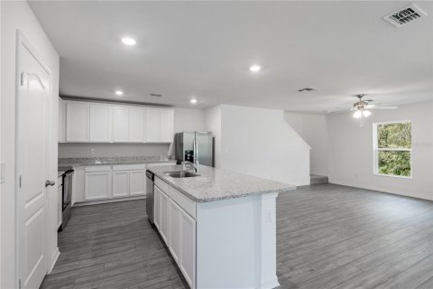 Touwnhouse à vendre à Poinciana, Floride: 3 chambres, 166.76 m2 № 1876529 - photo 7