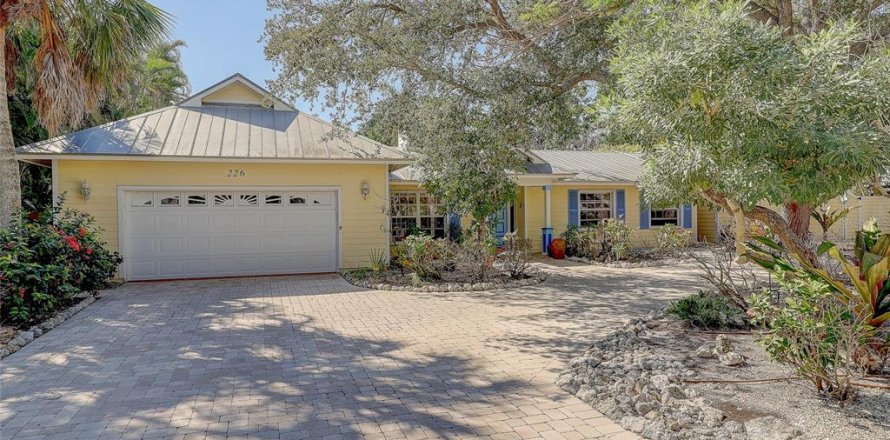 Land in Sarasota, Florida № 2205857