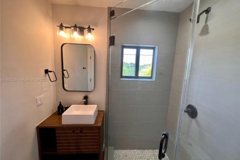 Touwnhouse à louer à Miami, Floride: 3 chambres, 115.85 m2 № 1935265 - photo 14