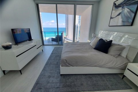 Condo in Sunny Isles Beach, Florida, 2 bedrooms  № 1960610 - photo 15