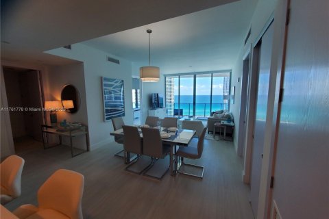 Condo in Sunny Isles Beach, Florida, 2 bedrooms  № 1960610 - photo 4