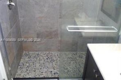 Villa ou maison à vendre à Fort Lauderdale, Floride: 5 chambres, 147.34 m2 № 2051926 - photo 13