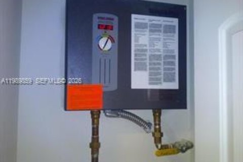 Villa ou maison à vendre à Fort Lauderdale, Floride: 5 chambres, 147.34 m2 № 2051926 - photo 8