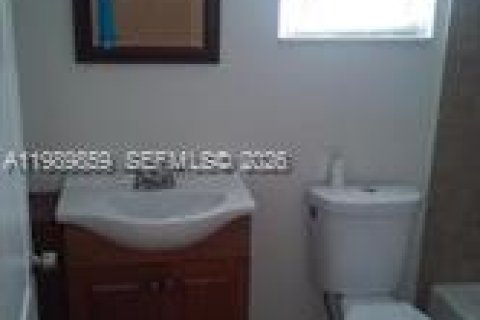 Villa ou maison à vendre à Fort Lauderdale, Floride: 5 chambres, 147.34 m2 № 2051926 - photo 9