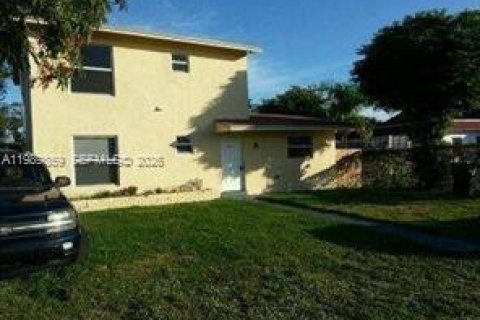 Villa ou maison à vendre à Fort Lauderdale, Floride: 5 chambres, 147.34 m2 № 2051926 - photo 19