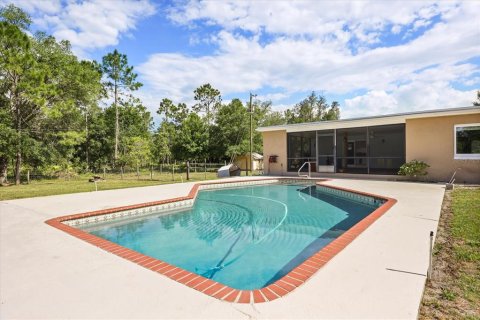 House in Christmas, Florida 5 bedrooms, 232.07 sq.m. № 2116271 - photo 8