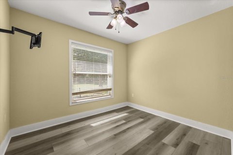 House in Christmas, Florida 5 bedrooms, 232.07 sq.m. № 2116271 - photo 25