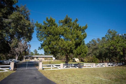 House in Christmas, Florida 5 bedrooms, 232.07 sq.m. № 2116271